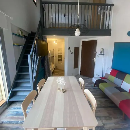 Mezzanine Renove Pour 4 Pers. Avec Terrasse Et Parking Prive - Animaux Admis - Fr-1-326-553 Апартаменты *