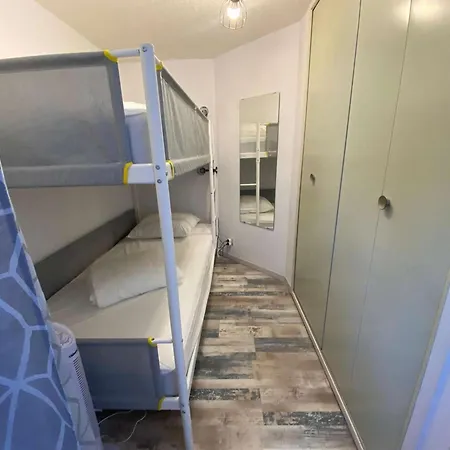 Mezzanine Renove Pour 4 Pers. Avec Terrasse Et Parking Prive - Animaux Admis - Fr-1-326-553 Апартаменты Le Castellas